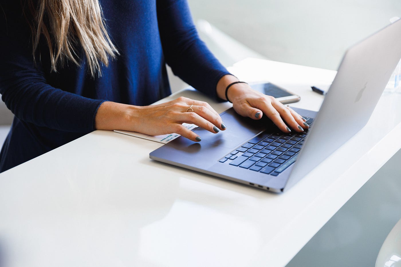 Wie Sie eine ansprechende Firmenpräsentation online kostenlos gestalten – Ein Schritt-für-Schritt-Guide von WienPost