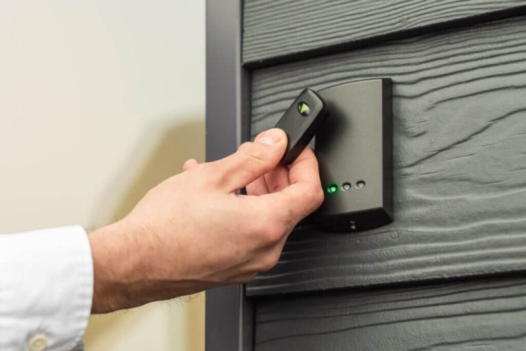 Commerial-key-fob-door-entry-system